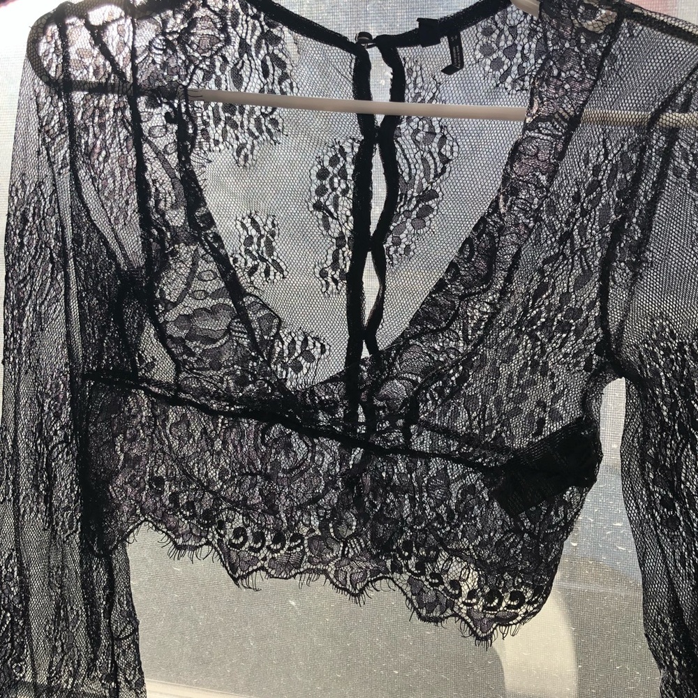 cropped lace blouse - Picture 2 of 2